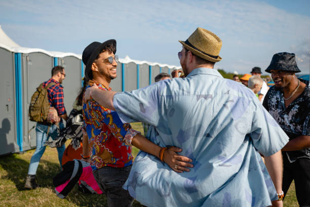 Best Affordable porta potty rental  in Indnola, IA